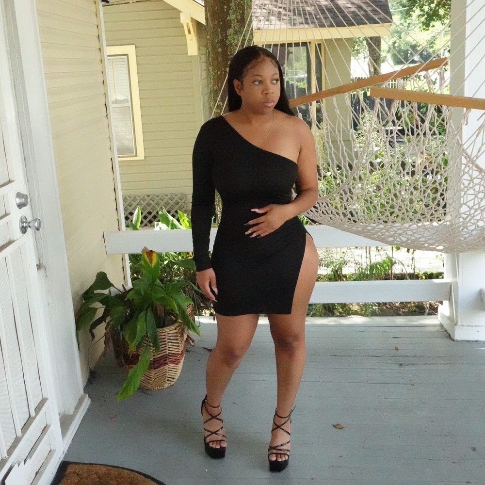 One Shoulder Thigh Mini